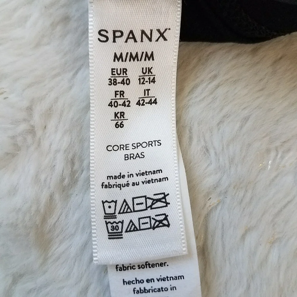 SPANX Low Impact Sports Bra